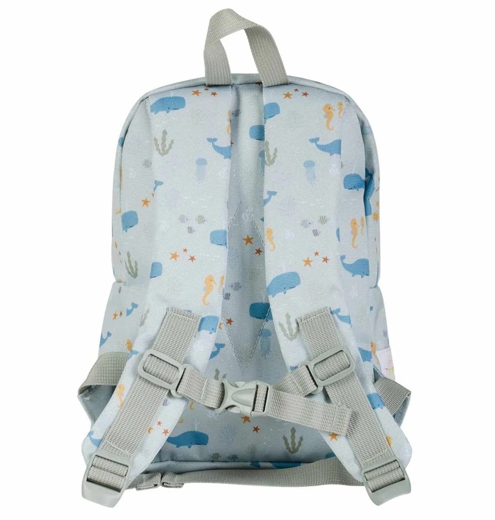 little-backpack-ocean -2.jpeg