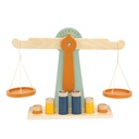Trixie | Wooden Scale with 6 Weights