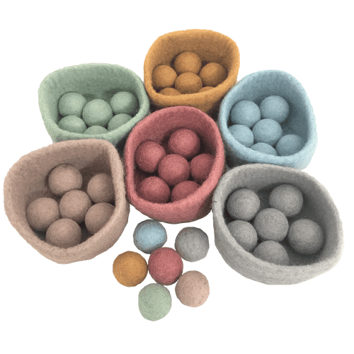 [P/P248 3+] Papoose | Ball & Bowl 56 Piece Earth Set